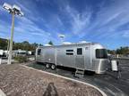 2024 Airstream Flying Cloud 30RB Twin