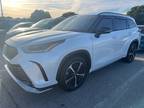 2022 Toyota Highlander XSE w/Sunroof