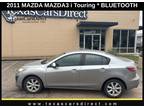 2011 Mazda Mazda3 i Touring AUTO/BLUETOOTH/BRAKE ASSIST/JUST SERVICED/33MPG