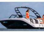 2025 Yamaha AR 220