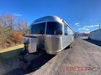 2017 Airstream International Signature 27FB