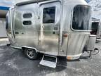 2025 Airstream Caravel 16RB