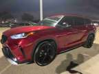 2023 Toyota Highlander XSE w/Radio: 8" Toyota Audio Multimedia