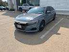2022 Honda Accord Touring 2.0T w/Navigation & Moonroof