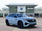 2025 Volkswagen Atlas Cross Sport SEL R-Line