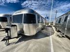 2025 Airstream Classic 30RB Queen