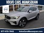 2024 Volvo XC40 B5 Plus Bright Theme