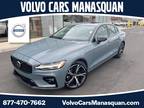2024 Volvo S60 B5 Plus Dark Theme