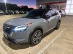 2024 Nissan Pathfinder Platinum W/Navigation & Moonroof
