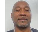 Experienced House Sitter in Miami, Florida - Trustworthy and Reliable