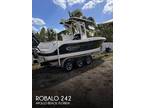 24 foot Robalo 242 Explorer CC