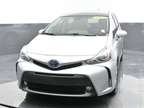 2017 Toyota Prius v Five