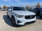 2025 Volvo XC40 B5 Core