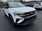 2024 Volkswagen Taos SE Black 4Motion