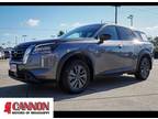 2023 Nissan Pathfinder S