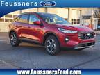 2025 Ford Escape Hybrid ST-Line Select