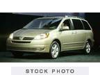 Toyota Sienna XLE 2004
