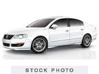 2010 Volkswagen Passat Sedan 4dr Car Komfort